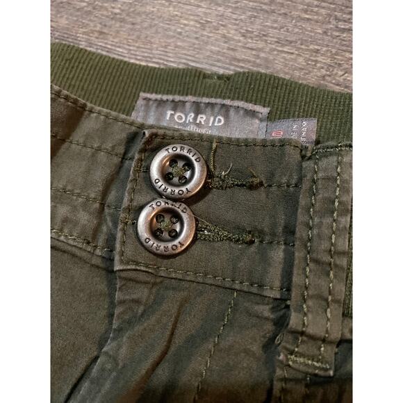 Torrid Bermuda Shorts Size 10 - Picture 6 of 8